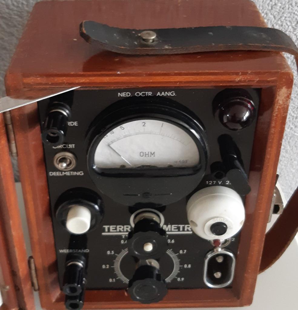 Vintage terrometer en Voltmeter Nieaf 334877, Ophalen