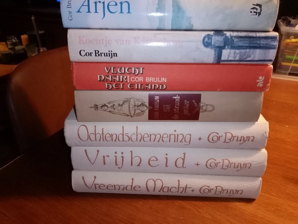 COR BRUIJN boeken (8x), Ophalen of Verzenden, Gelezen