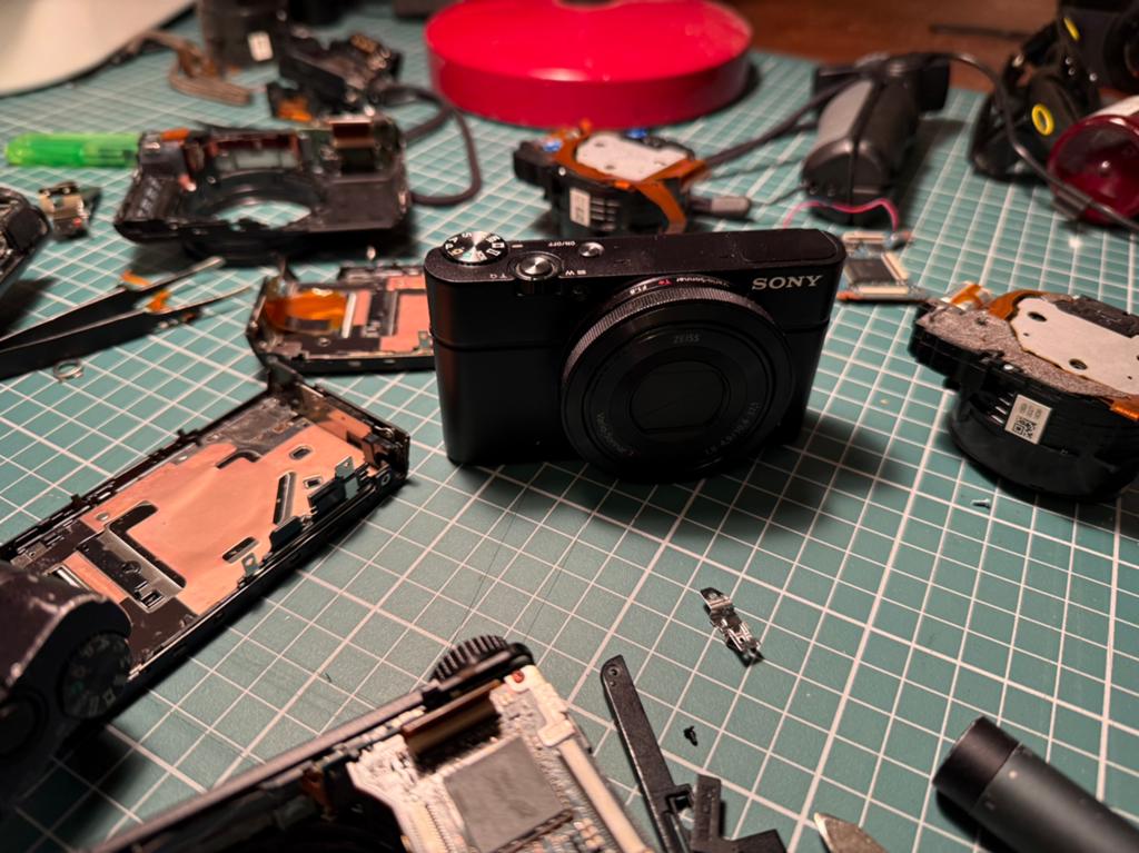 Gezocht: defecte Sony RX100 camera’s, Audio, Tv en Foto, Fotocamera's Digitaal, Gebruikt, Ophalen of Verzenden, A, Sony