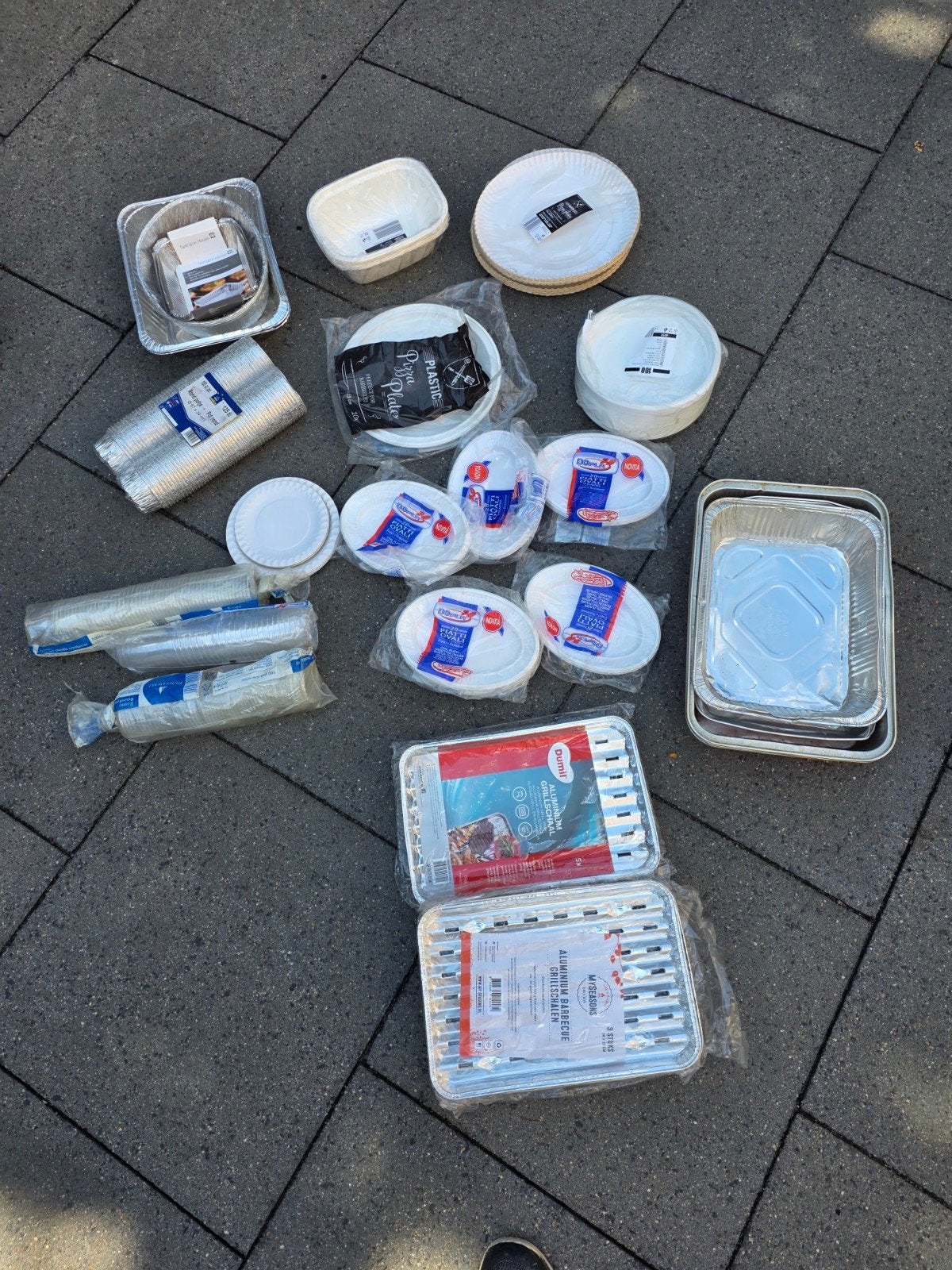 Diversen plastic borden, aluminium potjes en BBQ schalen, Overige typen, Ophalen of Verzenden, Nieuw, Kunststof