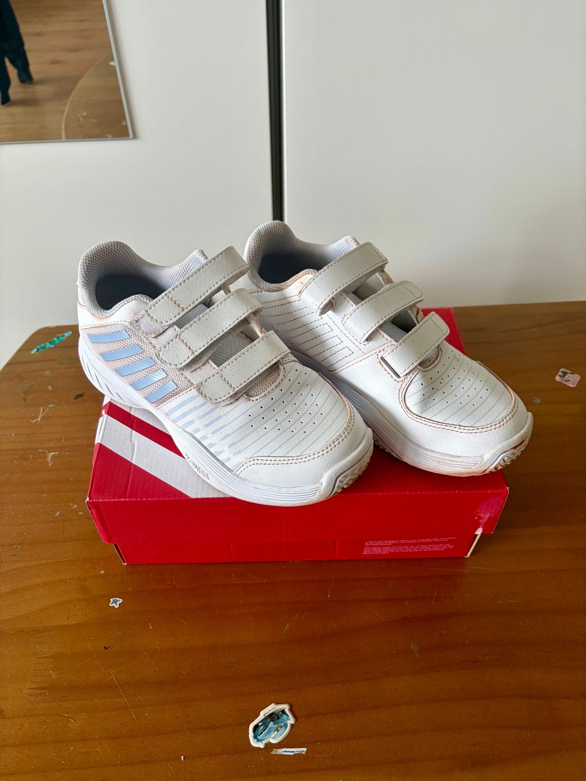 K Swiss tennisschoenen maat 35 voor buiten, Ophalen of Verzenden, Gebruikt, Jongen of Meisje, Sportschoenen