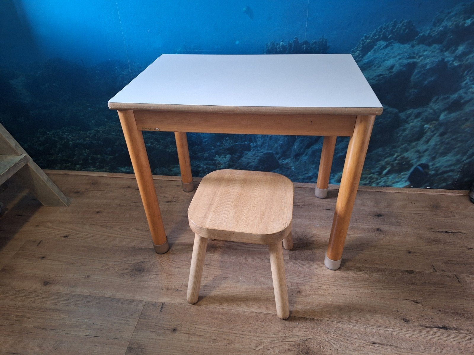 tafeltje met ikea krukje, Ophalen, Gebruikt, Tafel(s) en Stoel(en)