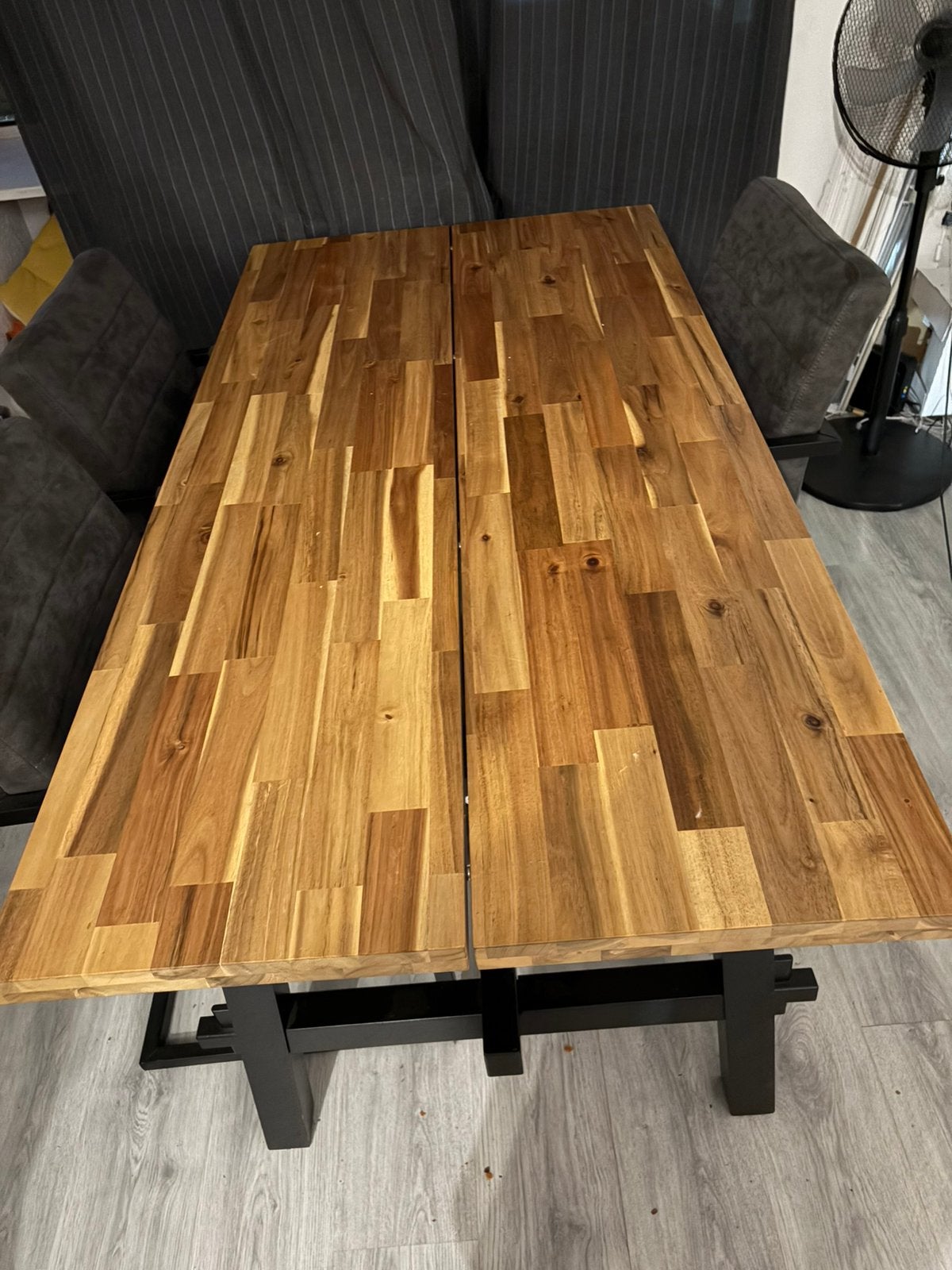 IKEA SKOGSTA eettafel massief acacia, 200 cm of meer, Zo goed als nieuw, Rechthoekig, 50 tot 100 cm