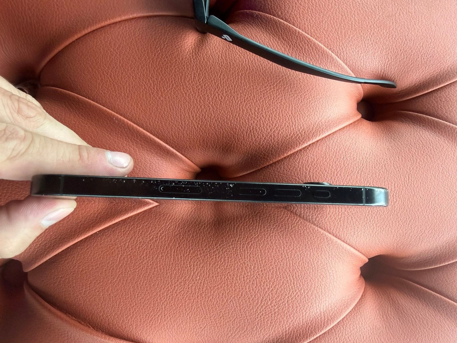 Foto 4 van Iphone 16 pro 128GB