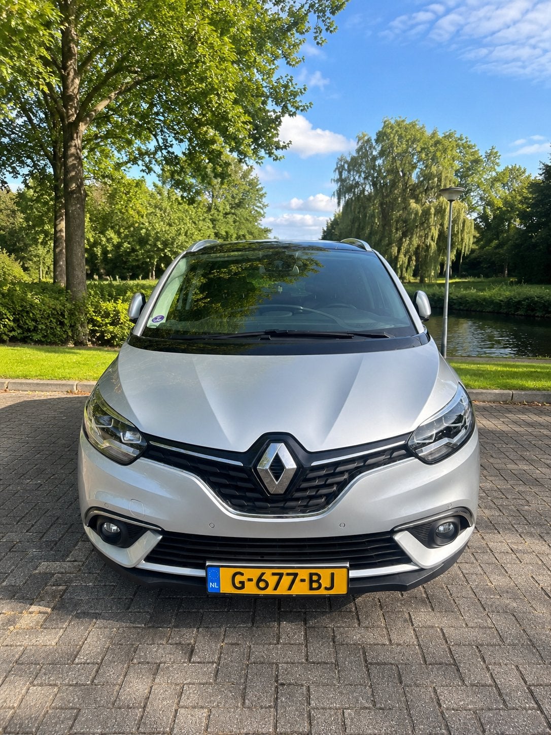 Renault Grand Scenic 1.3 TCe 140pk GPF 7pl. 2019 Grijs, Auto's, Voorwielaandrijving, 1800 kg, 4 cilinders, 7 stoelen
