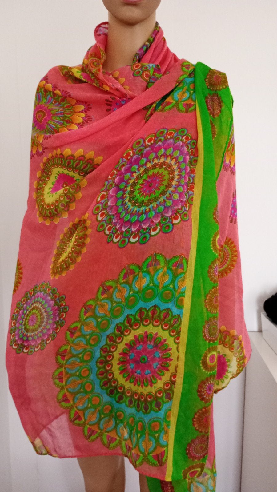 sjaal/omslagdoek, Kleding | Dames, Ophalen of Verzenden, Zo goed als nieuw, Maat 46/48 (XL) of groter, Sjaal
