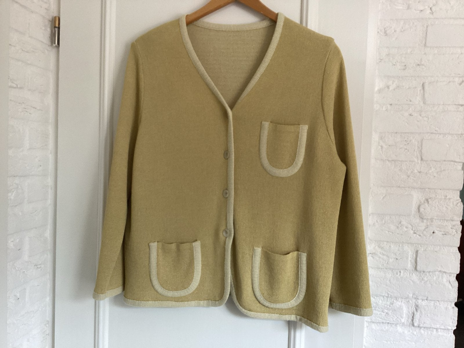 Geel vest met zakken - Maat 44, Ophalen of Verzenden, Gedragen, Maat 42/44 (L), Geel