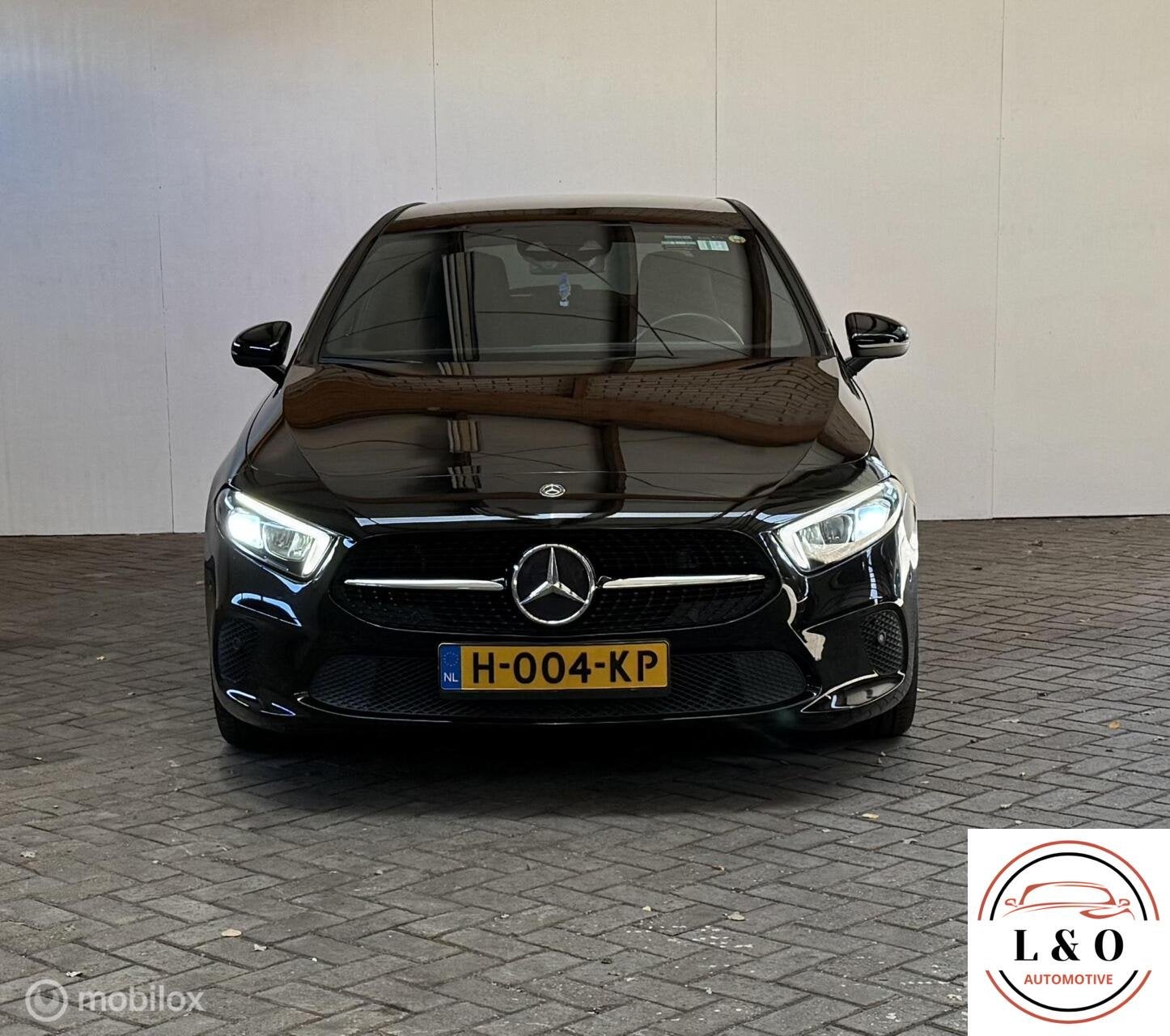 Mercedes A-klasse 250 Prestige - PANO - FACELIFT, Auto's, Gebruikt, Euro 6, 4 cilinders, Zwart