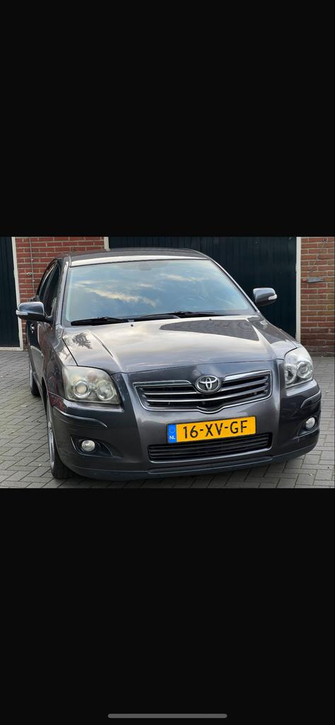 Toyota Avensis 2.2 D-4d D-cat Sedan 2007 Grijs, Auto's, Voorwielaandrijving, Avensis, 4 cilinders, 1435 kg