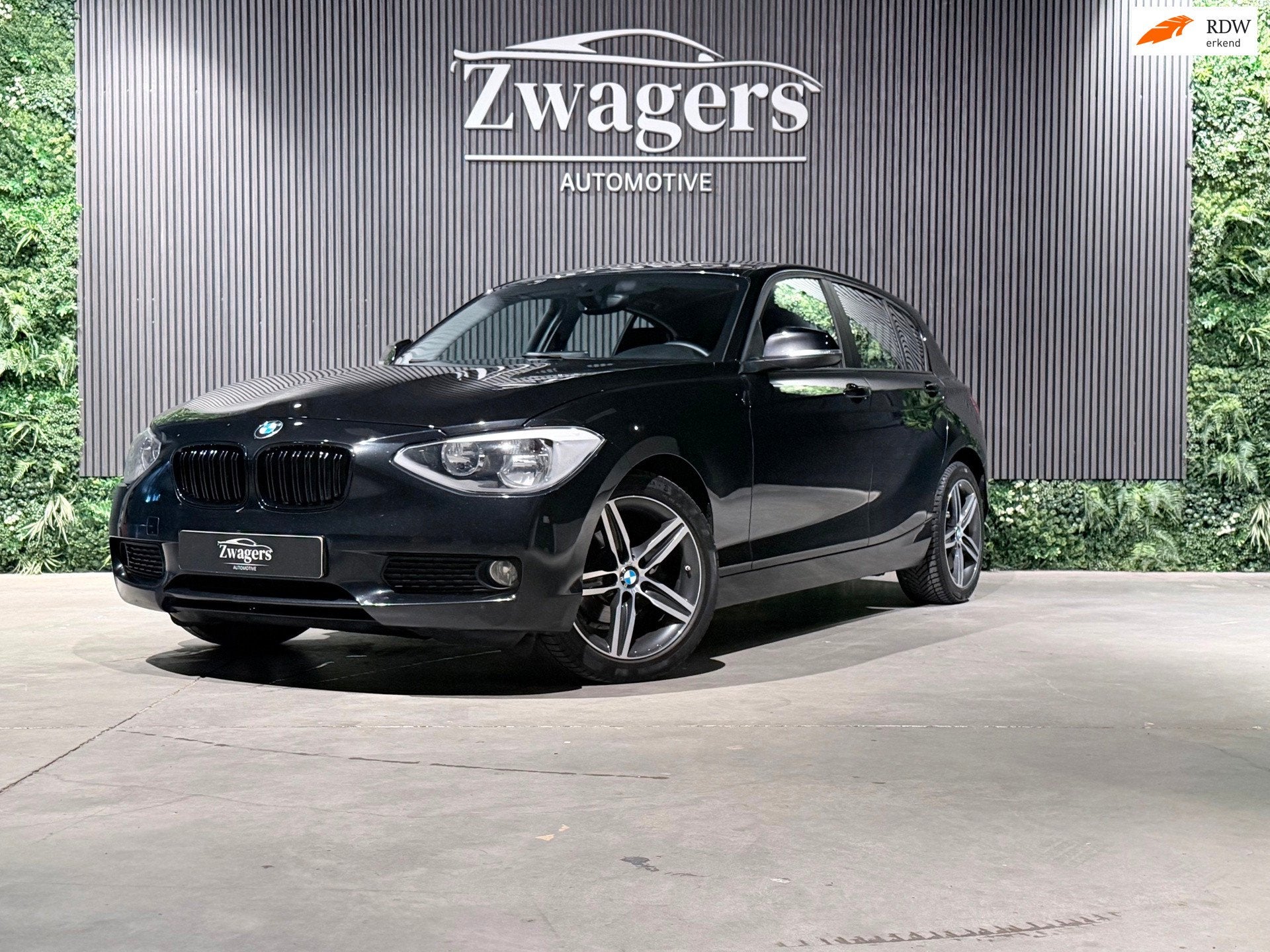 BMW 1-serie 114i EDE High Executive| Navi | Stoelverwarming