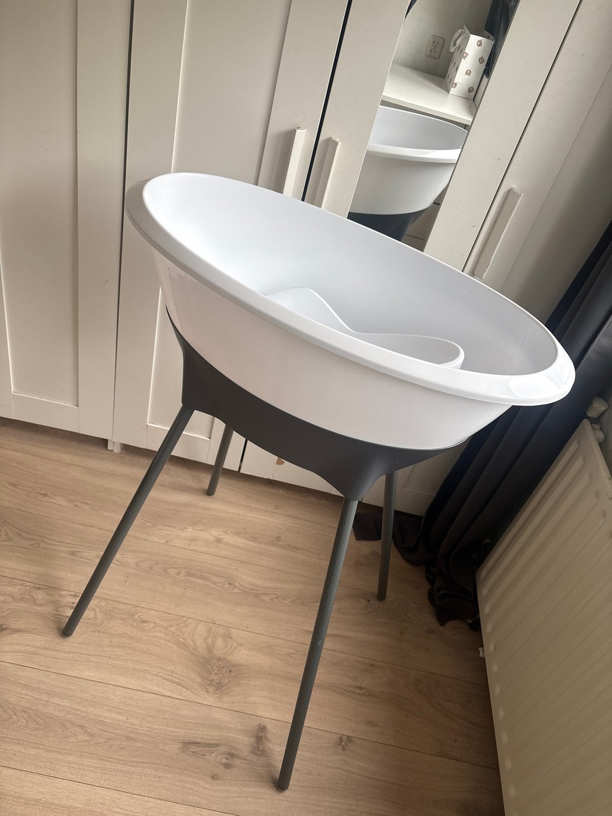 Luma Babybadje met standaard en badzitje, Kinderen en Baby's, Gebruikt, Badje, Standaard, Ophalen