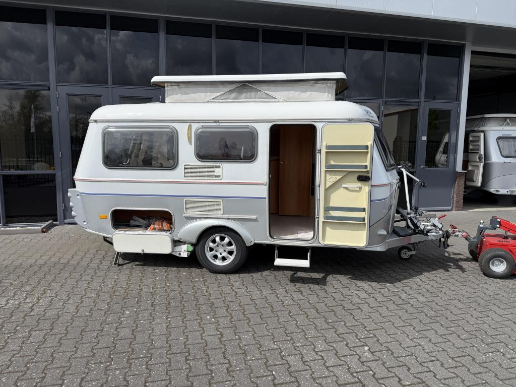 Eriba Touring Triton 430 GT Bed + Zit 730KG Leeg + Bovag2025, Schokbreker, Bedrijf, Treinzit, Tot en met 3