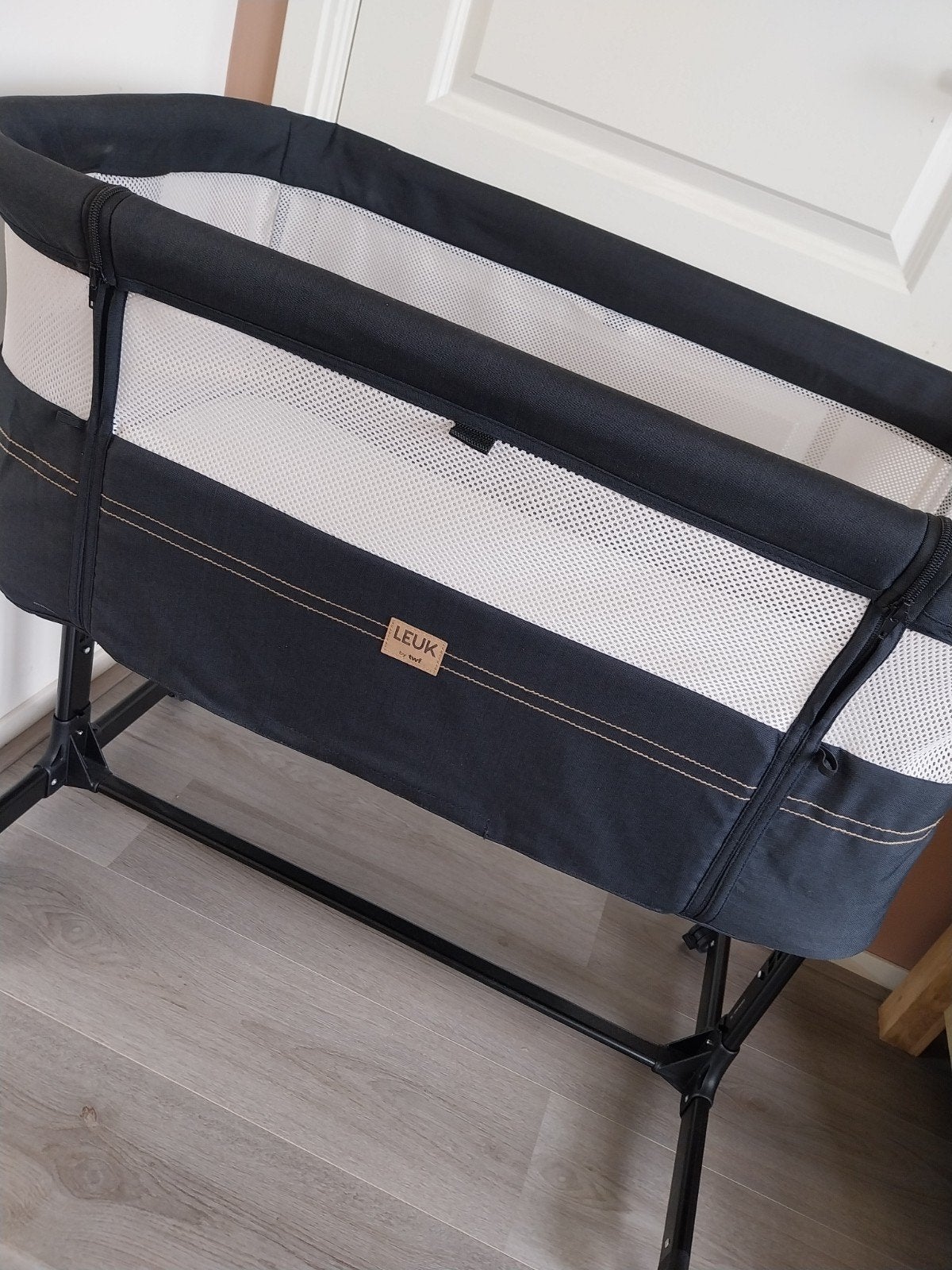 Co sleeper Merk Leuk, Kinderen en Baby's, Babywiegjes en Ledikanten, Ophalen, Zo goed als nieuw, Wieg