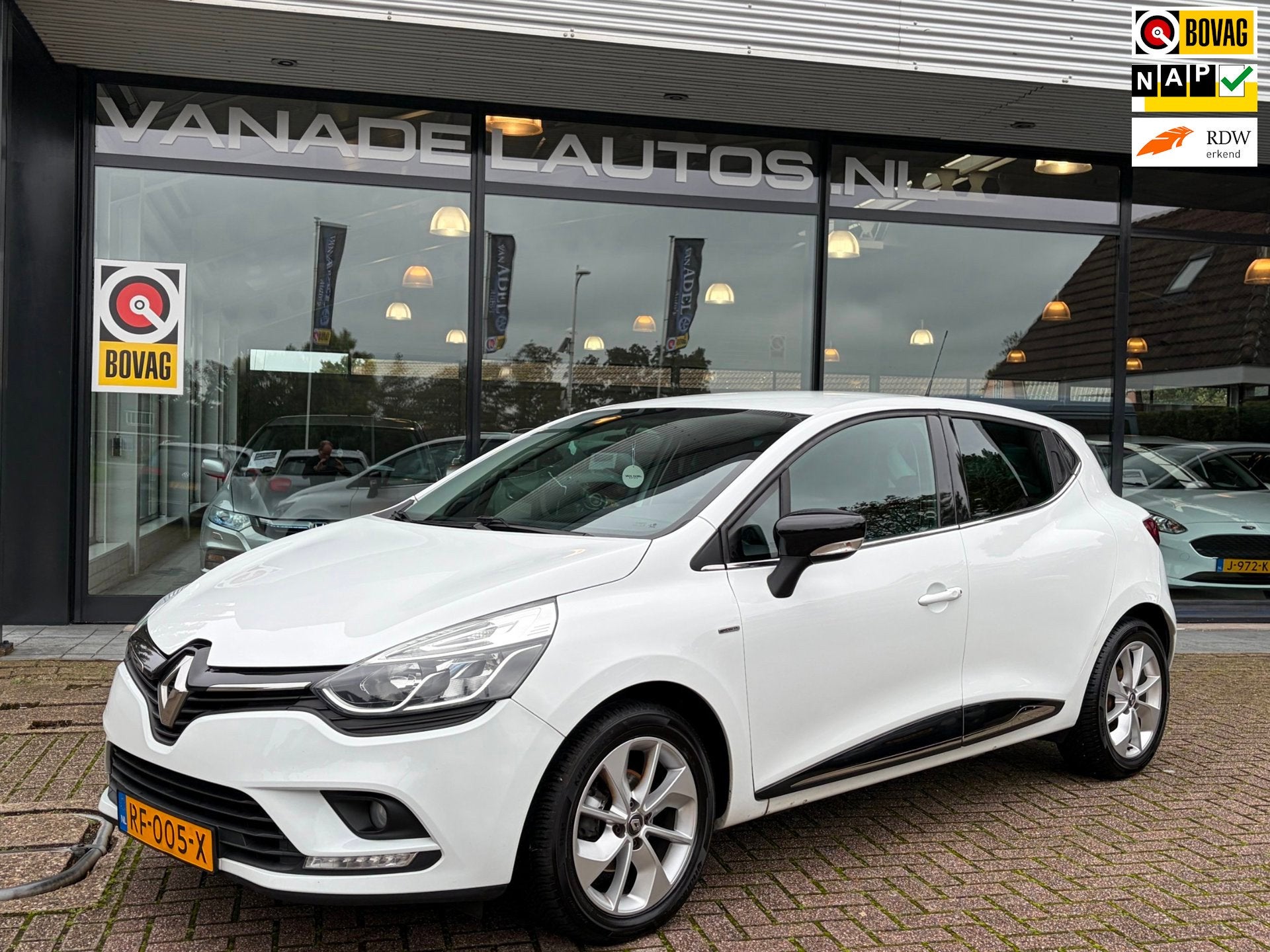 Renault Clio 0.9 TCe Limited 5Drs 1e Eig! Navi Airco Cruise, Auto's, Voorwielaandrijving, Stof, Gebruikt, Verwarmde buitenspiegels