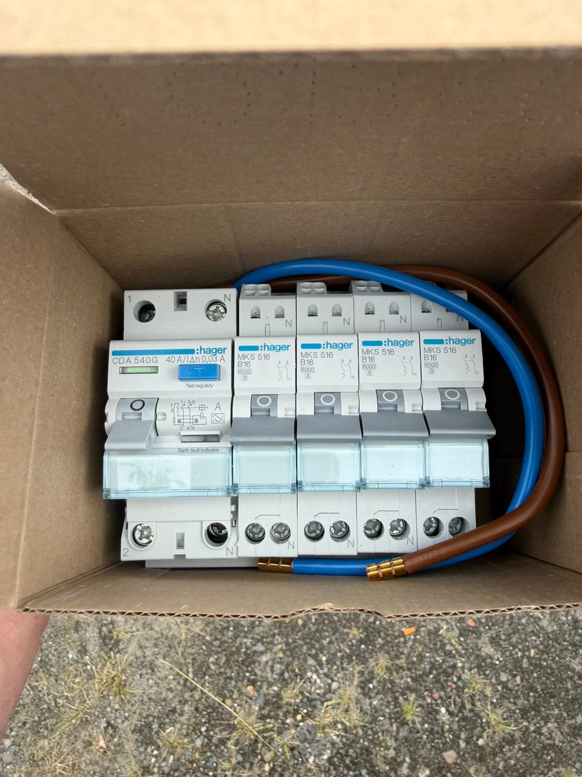 Hager aardlek en automaat en eaton groep, Ophalen of Verzenden, Zo goed als nieuw, Hager, Aardlekautomaat