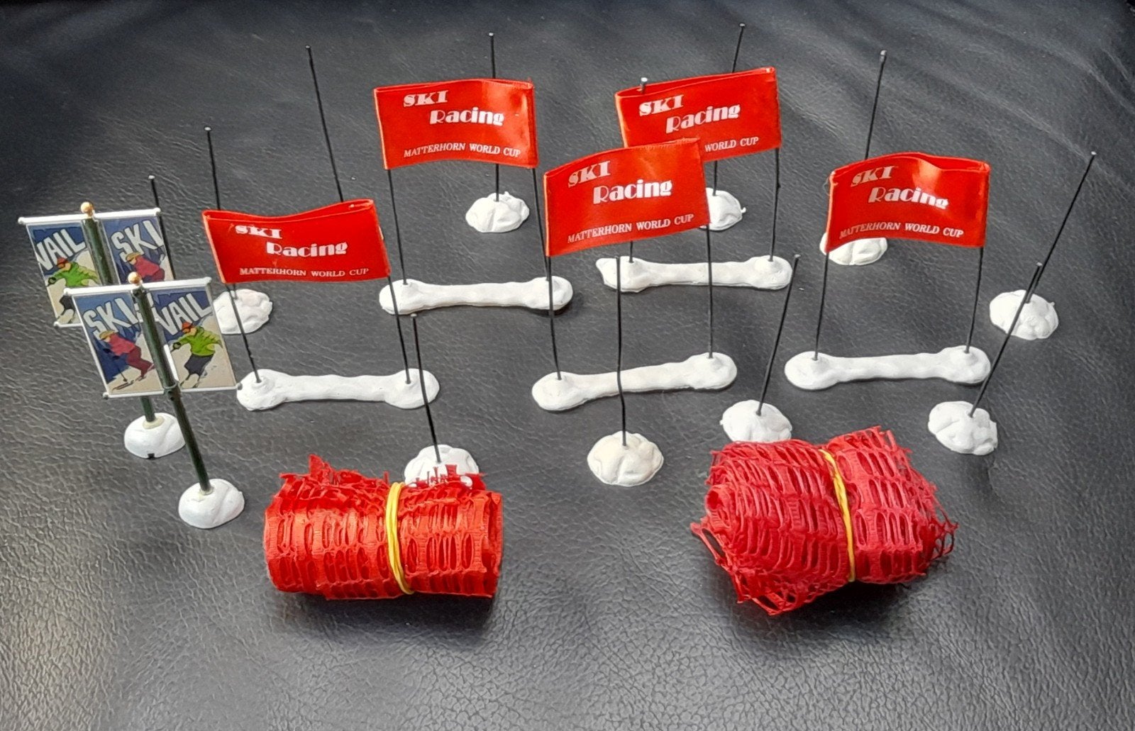 lemax kerst figuur f2 ski set sneeuw kerstdorp, Verzenden