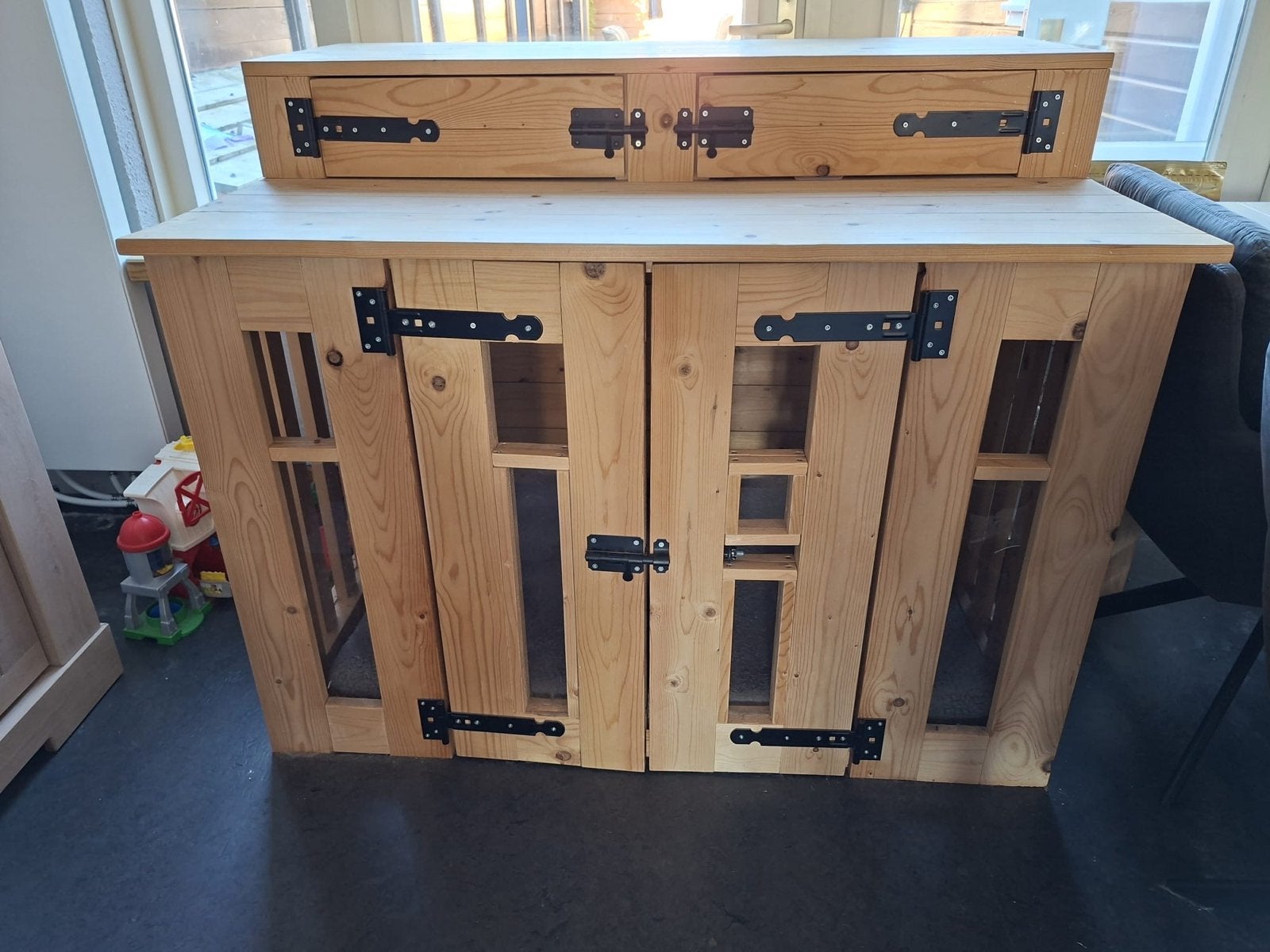 Unieke hondenbench met opbergruimte, Dieren en Toebehoren, Hondenbenches, Ophalen, Gebruikt