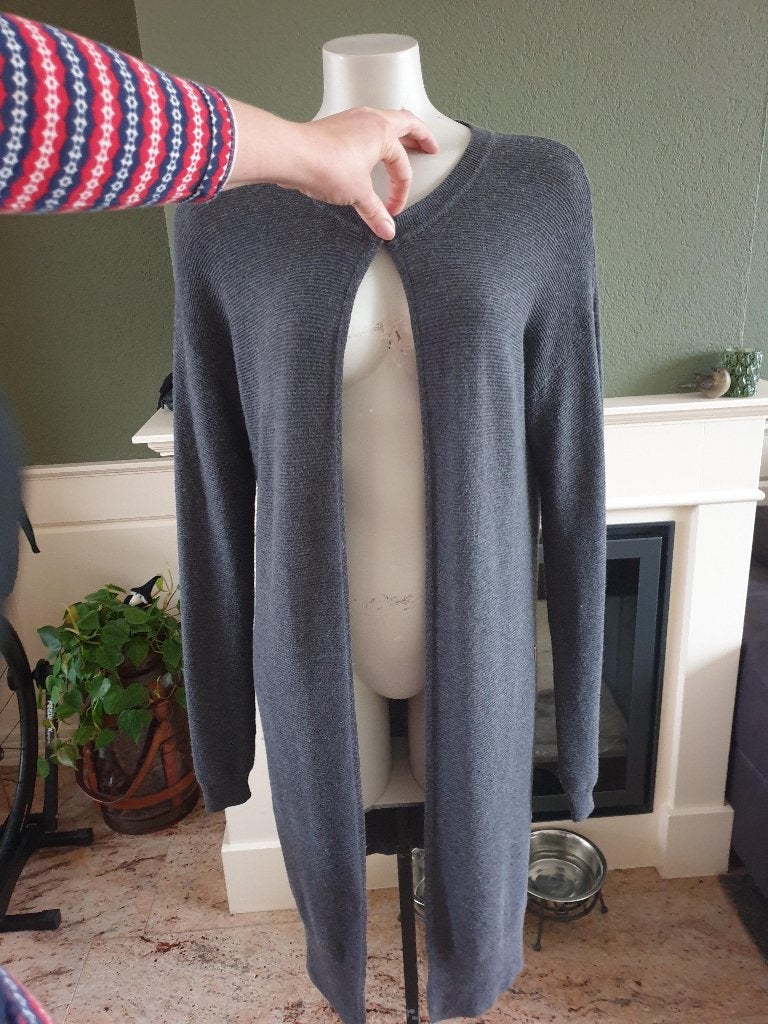 Anna lange cardigan vest vestje M 38 40, Kleding | Dames, Truien en Vesten, Maat 38/40 (M), Grijs, Gedragen, Anna