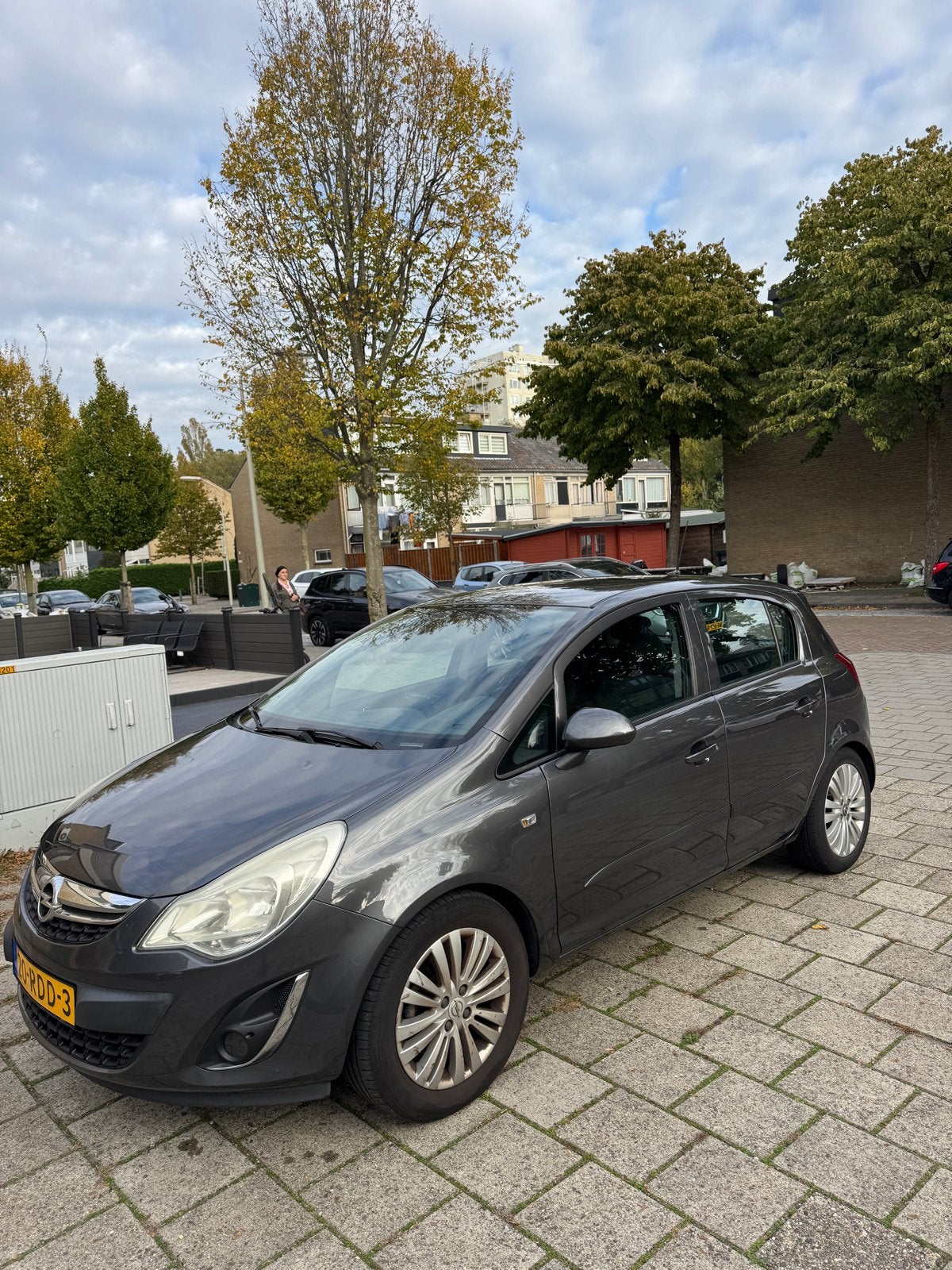 Opel Corsa 1.2 16V 5D 2011 Grijs, Voorwielaandrijving, 4 cilinders, 1229 cc, 49 €/maand
