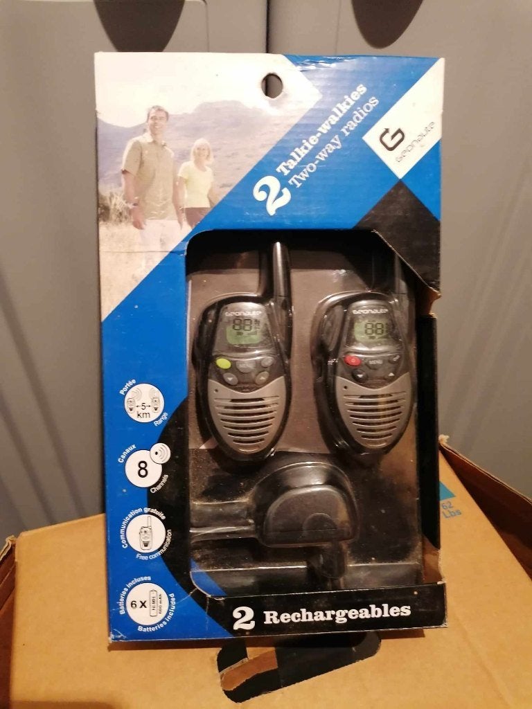 walkie talkie, Ophalen, Zo goed als nieuw, Minder dan 2 km