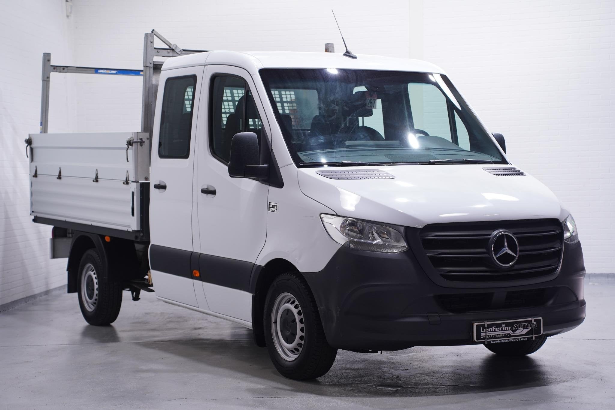 Mercedes Sprinter 211 CDI Dubbel Cabine 6-Zits Pickup Open L, Auto's, Voorwielaandrijving, Stof, 4 cilinders, 2000 kg