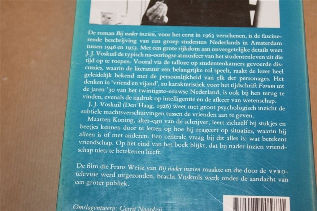 Bij Nader Inzien — J.J. Voskuil, Van Oorschot 1998, Ophalen of Verzenden, Gelezen