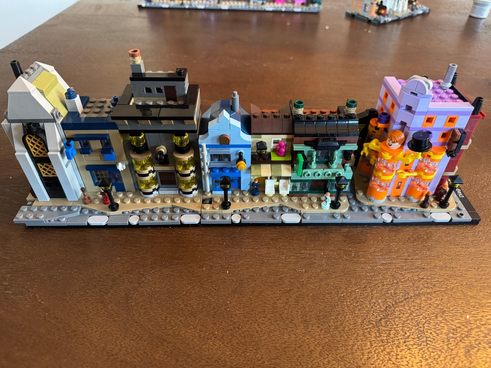 Foto 3 van LEGO Harry Potter Diagon Alley 76444 - met doos en boekjes