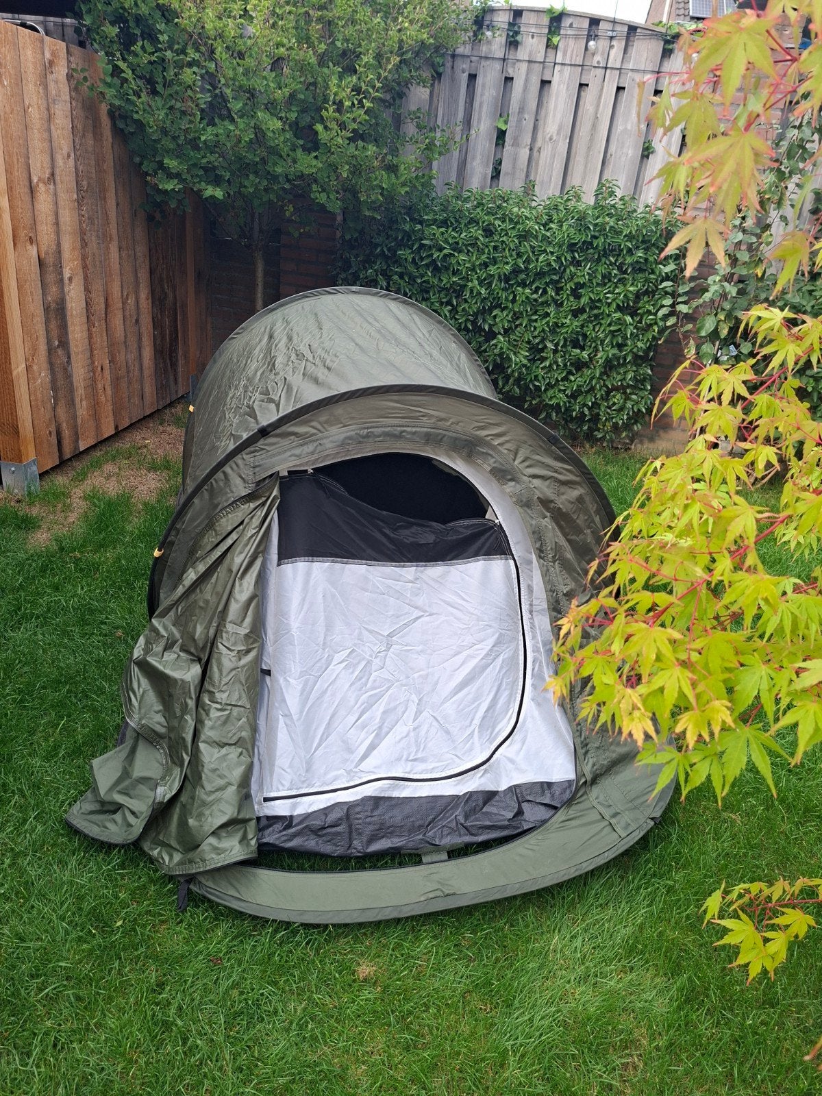 1 persoons pop up tent van Quecha, Caravans en Kamperen, Tenten, Ophalen, Zo goed als nieuw, Tot en met 2