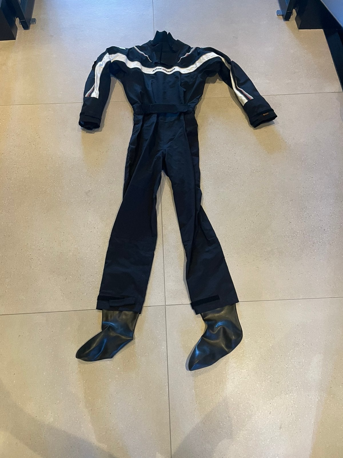 Magic Marine droogpak maat M nieuw!, Watersport en Boten, Ophalen of Verzenden, Zo goed als nieuw, Heer, Drysuit