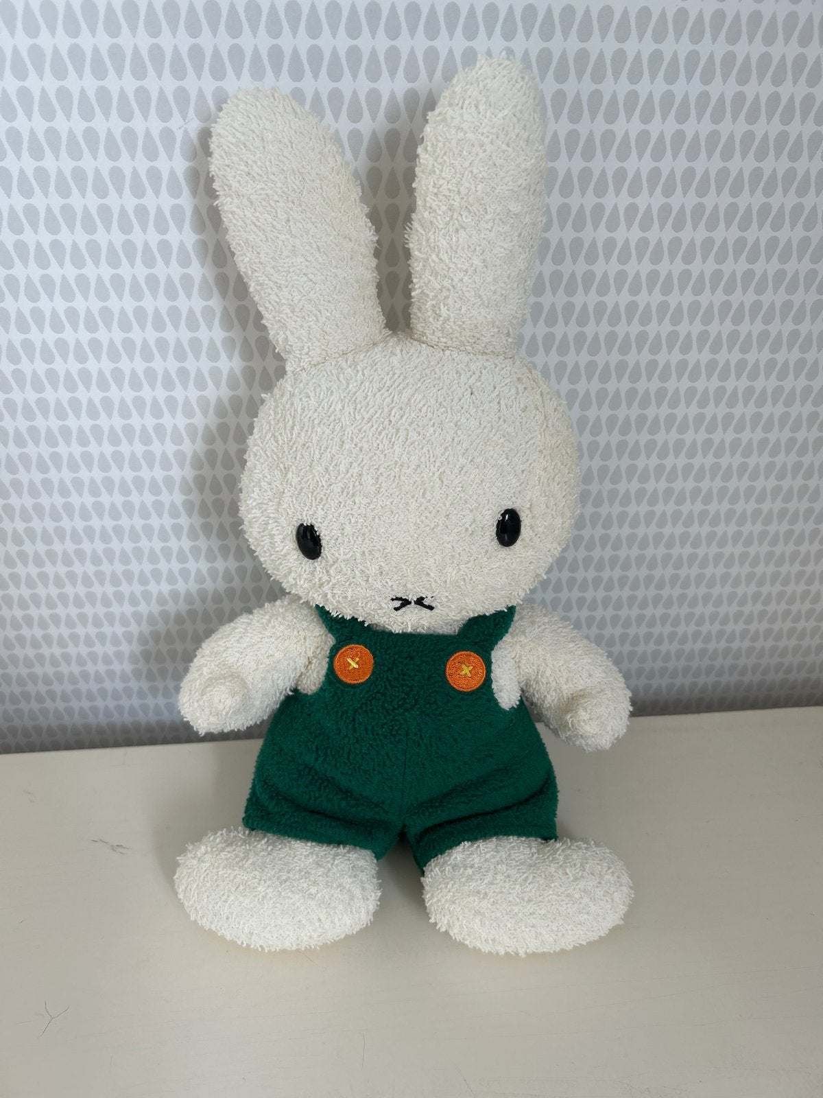 Originele Nijntje knuffel met groene tuinbroek - Als nieuw, Ophalen, Overige merken, Konijn, Nijntje