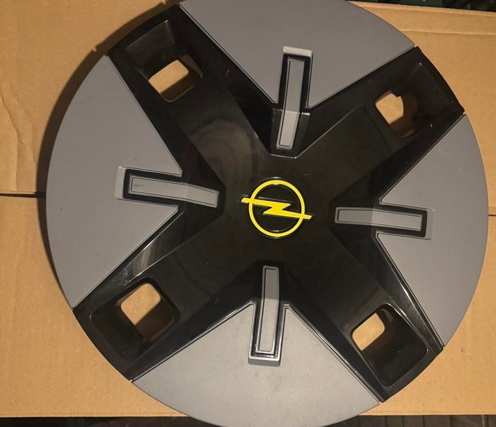 Opel Rocks E Wieldoppen 4 stuks, Auto diversen, Wieldoppen, Ophalen of Verzenden