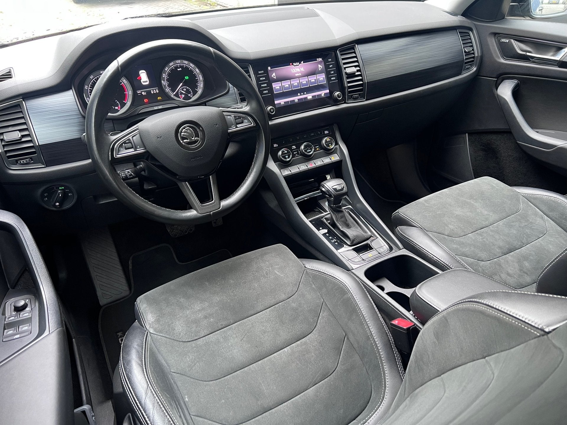 Skoda Kodiaq 1.5 TSI Limited Business Edition 7p.- Trekhaak, Auto's, 4 cilinders, 150 pk, 7 stoelen, Zwart
