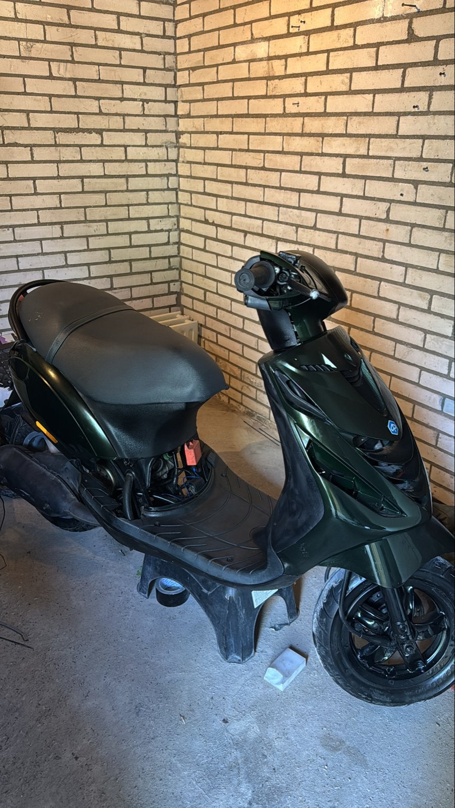 Piaggio hexa Zip 125cc, Gebruikt, Ophalen of Verzenden, Benzine