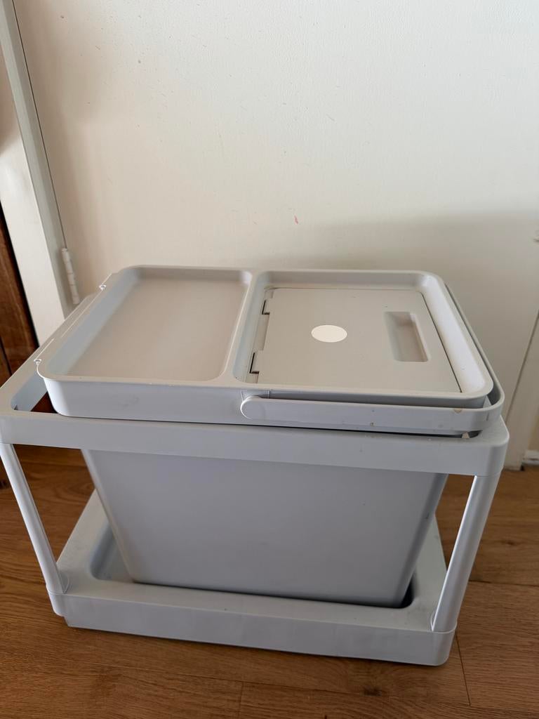 IKEA HÅLLBAR uittrekbare prullenbak 22L, Huis en Inrichting, Woonaccessoires | Prullenbakken, Kunststof, Ophalen of Verzenden