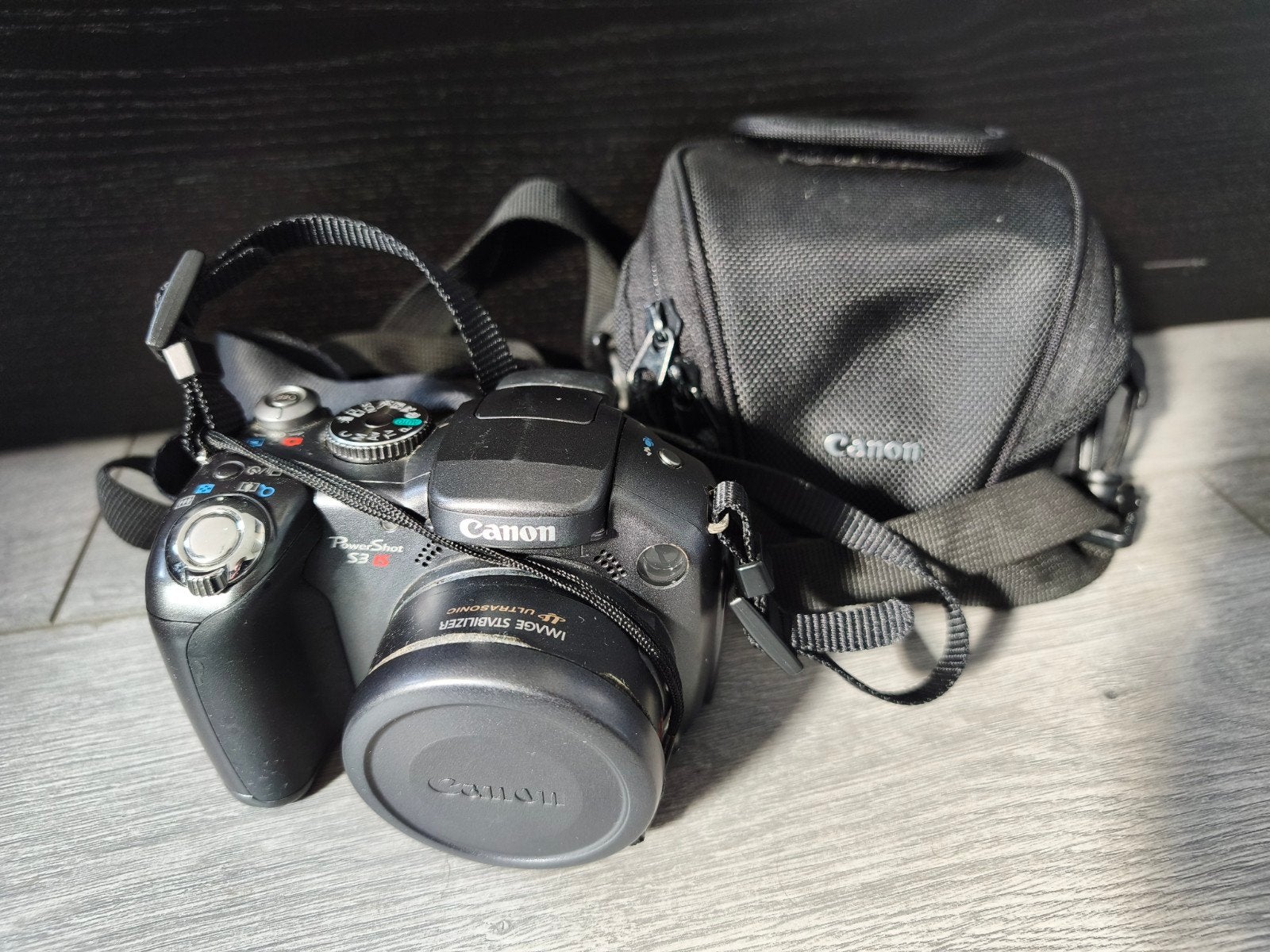 Canon powershot S3 IS digitale camera met tasje (werkend), Ophalen of Verzenden, Zo goed als nieuw, 6 megapixels, Canon