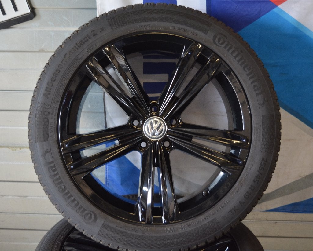 Originele "19" velgenset "Sebring" VW Tiguan All Season ZGAN, Gebruikt, 255 mm, Banden en Velgen, All Season