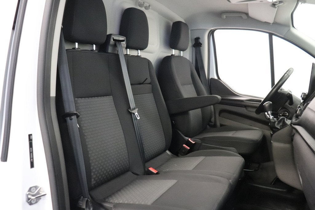 Ford Transit Custom 2.0 TDCI 130PK EURO 6 - Airco - Cruise -, Auto's, Voorwielaandrijving, Stof, 4 cilinders, Wit