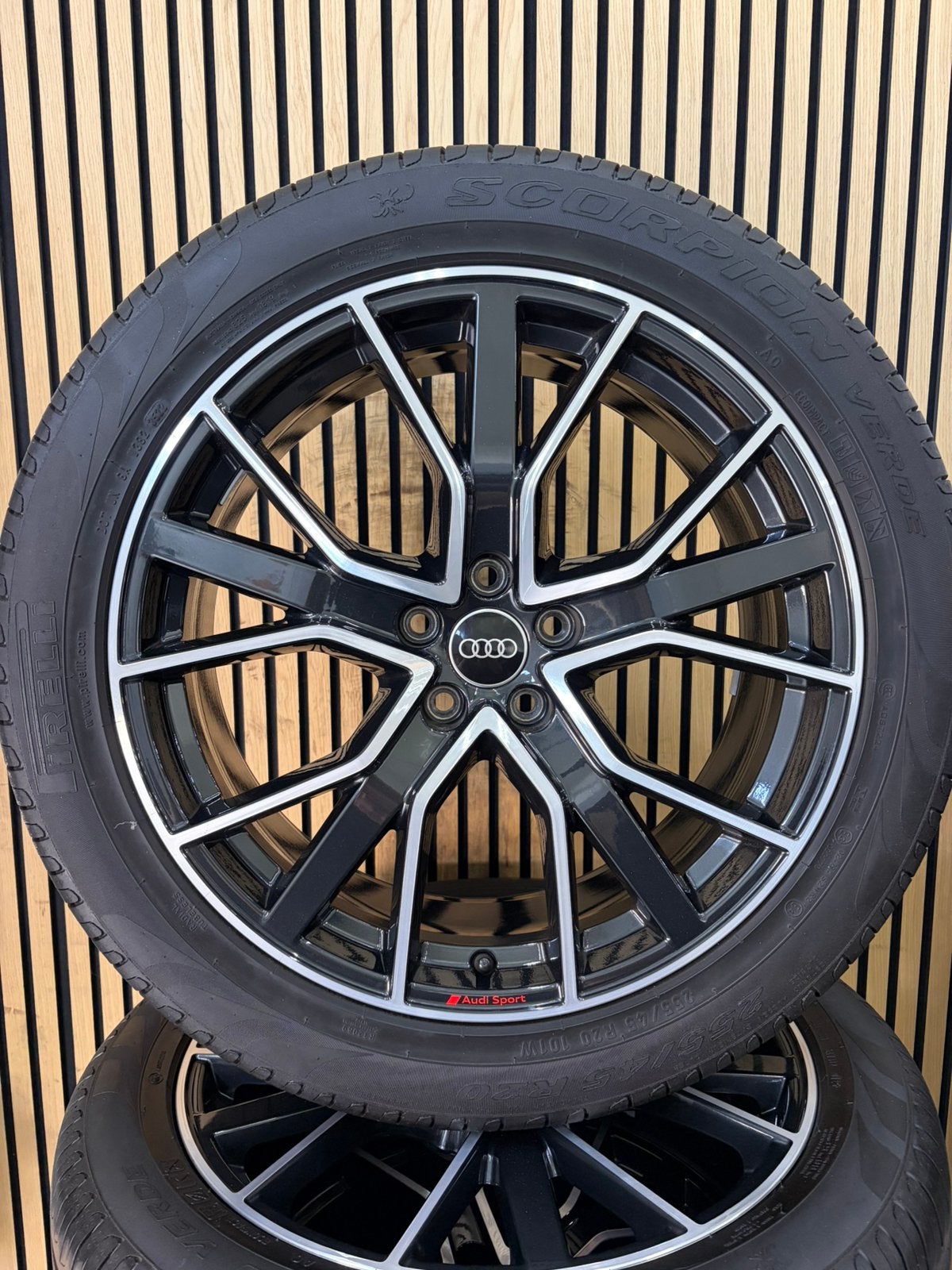 Originele 20” Audi Sport Q5 SQ5 Zomerbanden Zomerset, Auto-onderdelen, Banden en Velgen, Audi, Gebruikt, 255 mm, .