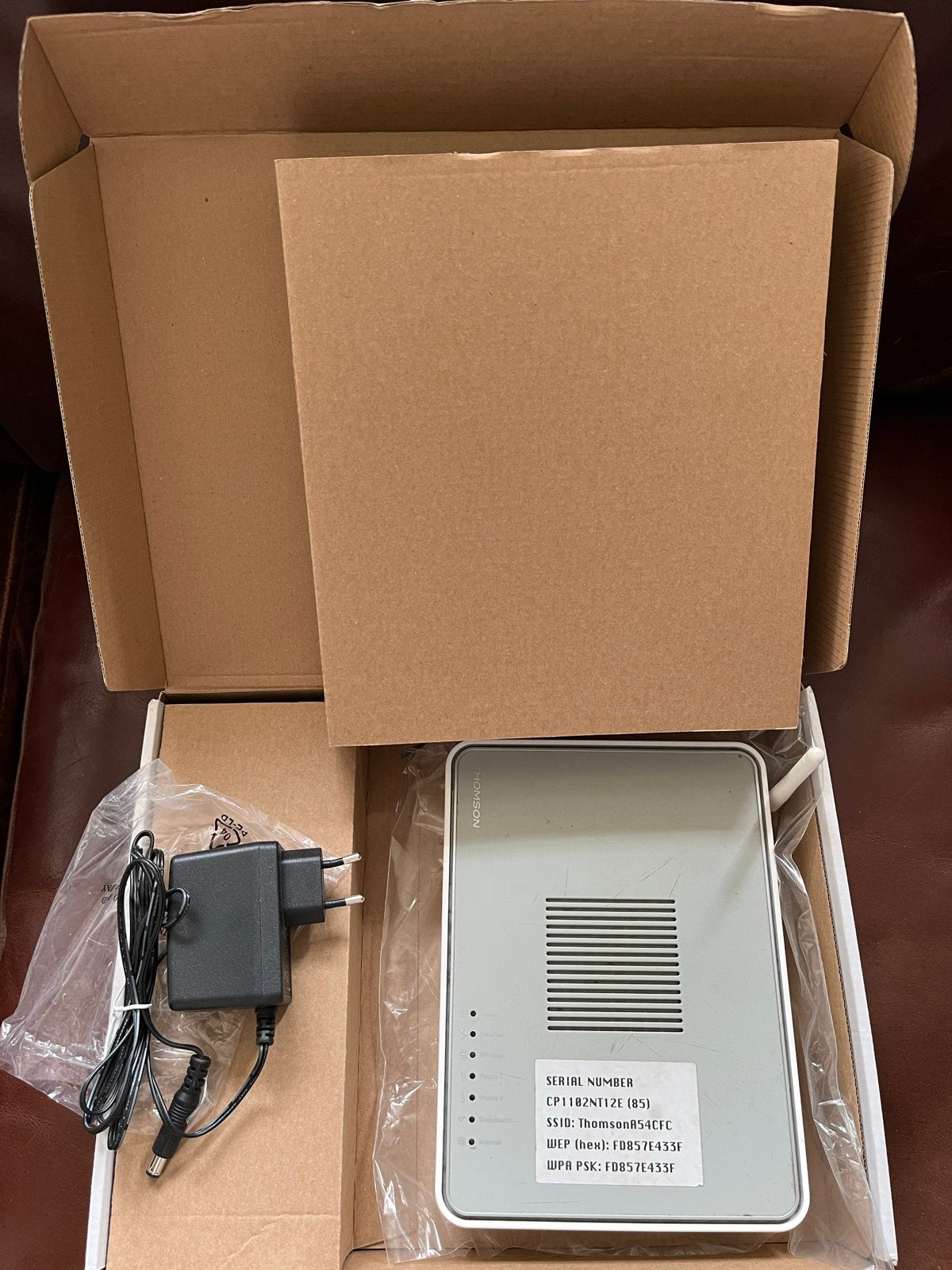 Thomson TC788 Router met modem - in originele doos, Computers en Software, Ophalen of Verzenden, Gebruikt, Router met modem