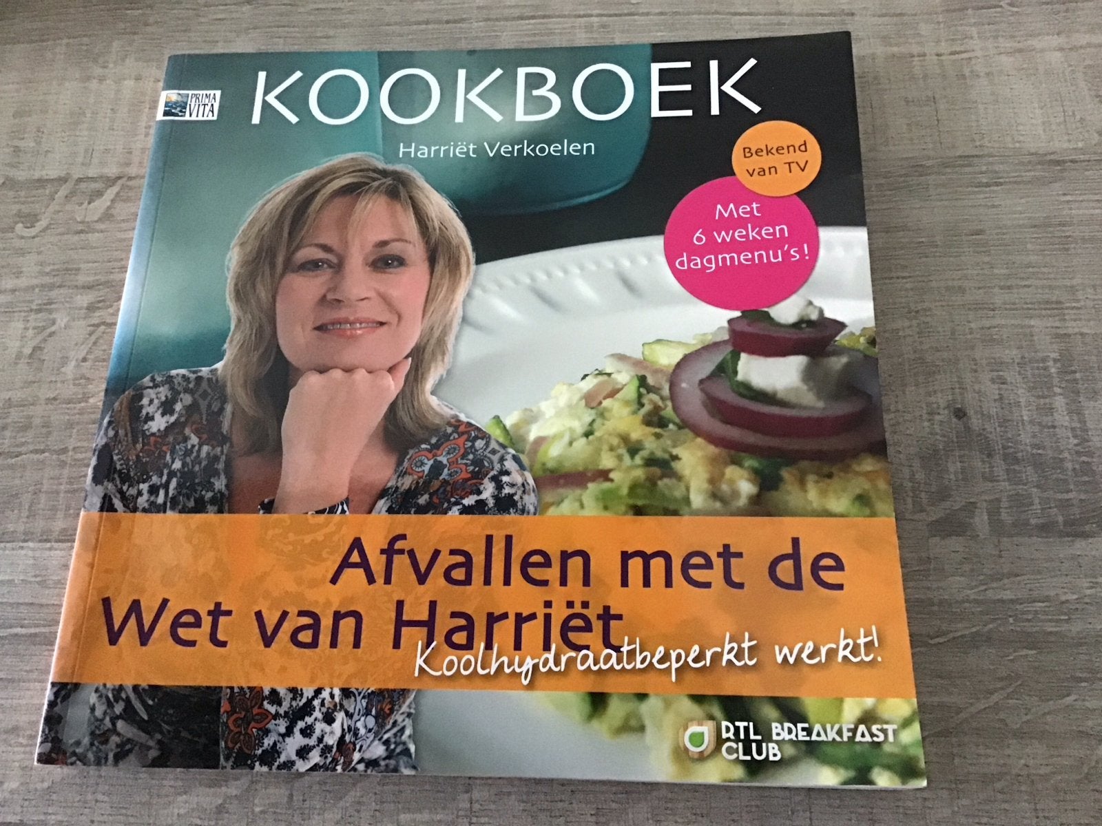 Kookboek: Afvallen met de Wet van Harriët - Koolhydraatbeper, Boeken, Voorgerechten en Soepen, Ophalen of Verzenden, Zo goed als nieuw