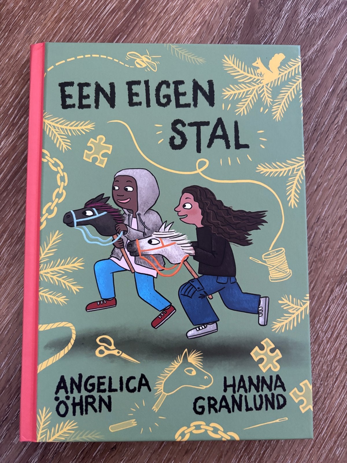 Angelica Öhrn - Een eigen stal, Fictie algemeen, Angelica Öhrn, Ophalen of Verzenden, Zo goed als nieuw