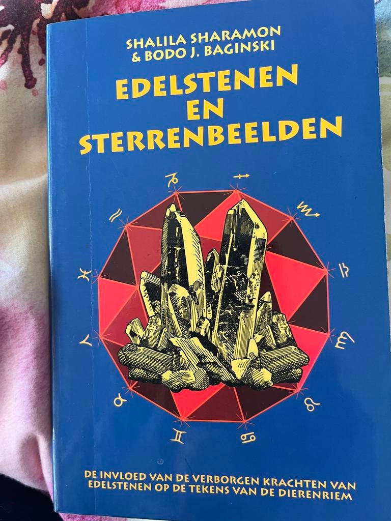 Edelstenen en Sterrenbeelden: Invloed op de Dierenriem, Ophalen of Verzenden, Gelezen, Astrologie, Achtergrond en Informatie