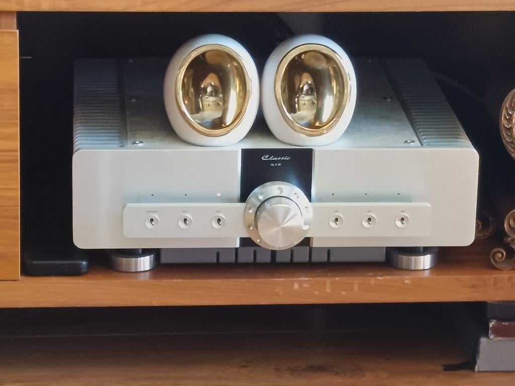 Classic No. 6.6 Power Versterker - High-End Audio, Gebruikt, 120 watt of meer, Stereo, Ophalen