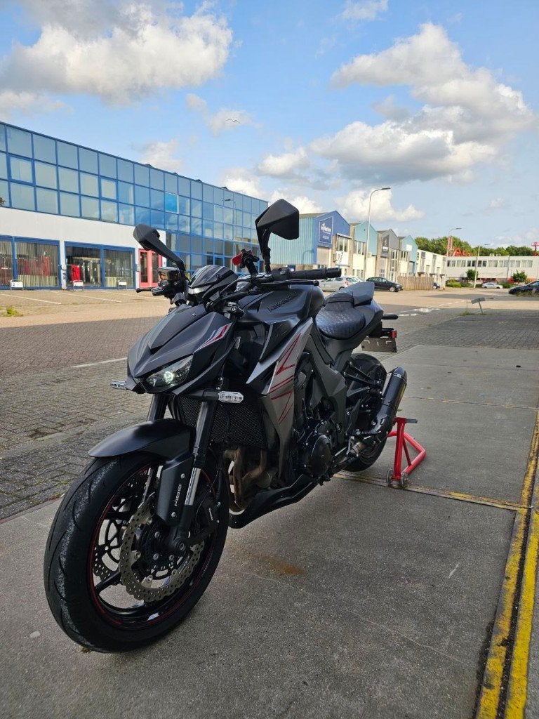 Kawasaki Z1000 / 2020 / Akrapovic uitlaat, Motoren, Motoren | Kawasaki, Particulier, Naked bike, 4 cilinders, Minimaal motorrijbewijs A2