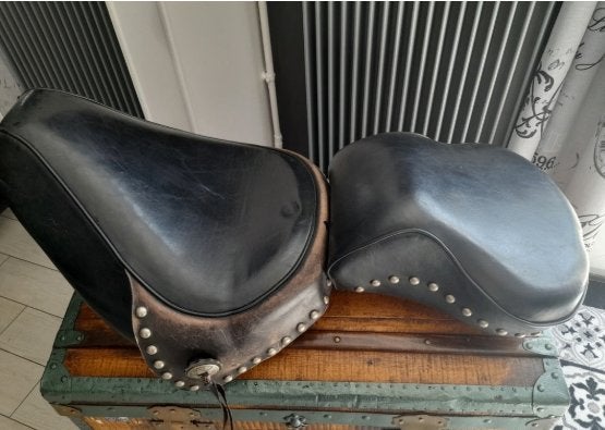 GEZOCHT: Mustang zadel voor 1340 Harley softail, Verzenden, Gebruikt