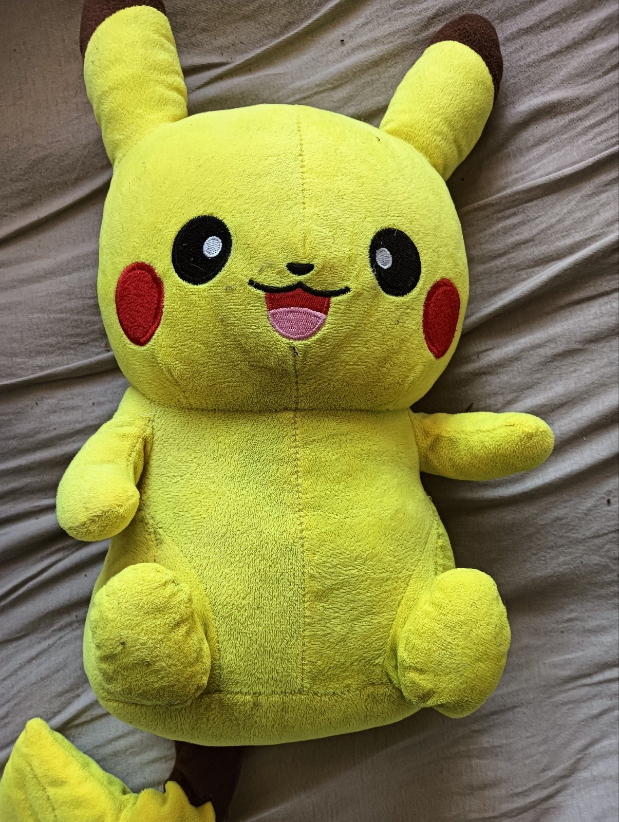 Grote Pikachu Knuffel - Pokémon Pluche Speelgoed, Kinderen en Baby's, Gebruikt, Geel, Overige typen, Ophalen of Verzenden