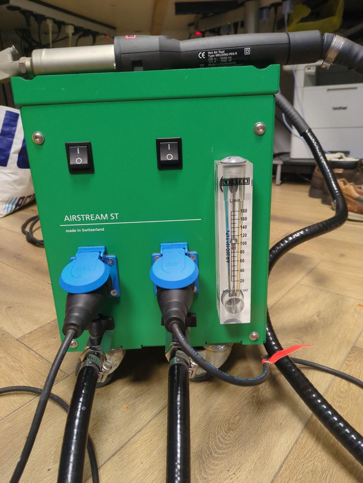 Leister Kunststoflasapparatuur Compleet met Accessoires, Ophalen of Verzenden, Leister, Info@leister.com, Leister Technologies AG, Galileo-Strasse 10, 6056 Kaegiswil, Zwitserland