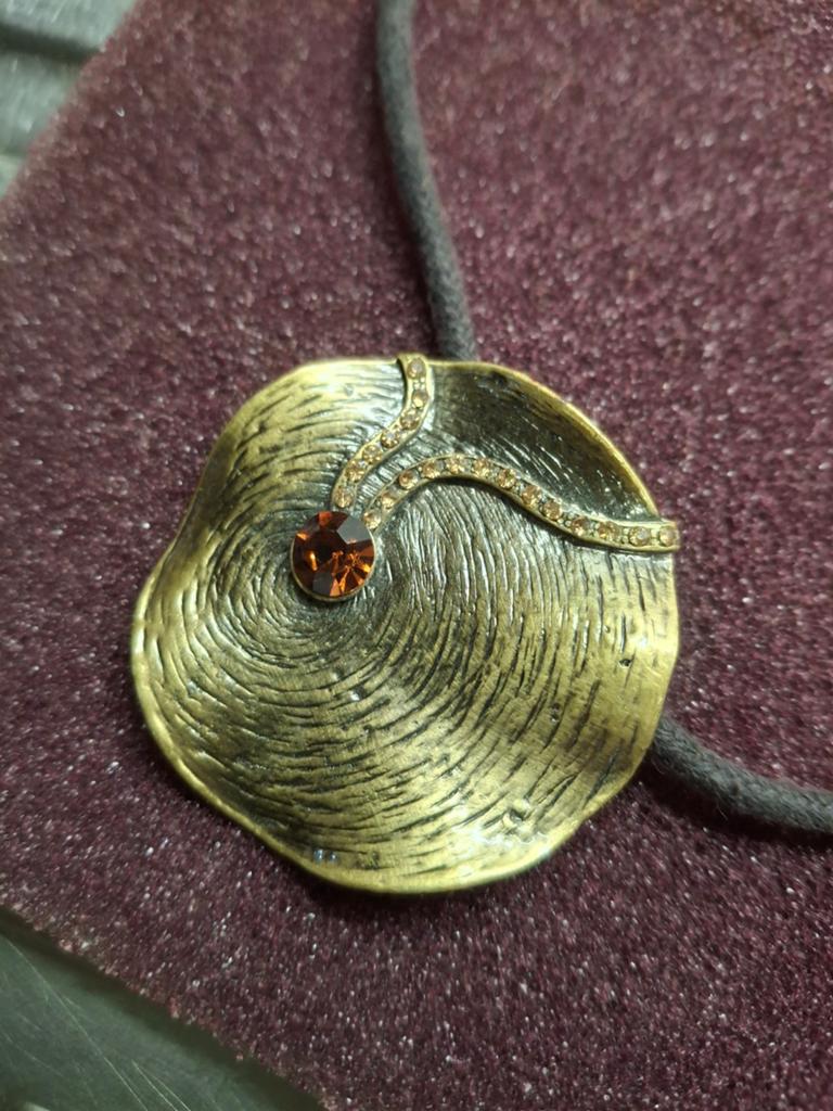 Bronzen  hanger, Ophalen of Verzenden, Bruin, Overige materialen