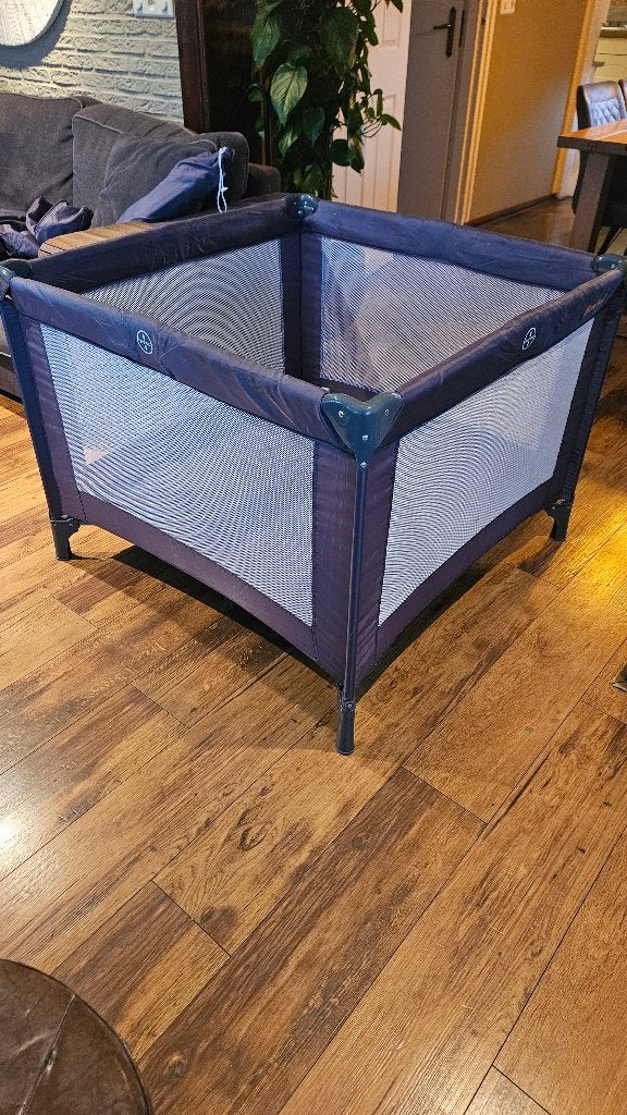 Te Koop Baninni opvouwbare box, Ophalen, Zo goed als nieuw, Vierkant, In hoogte verstelbaar