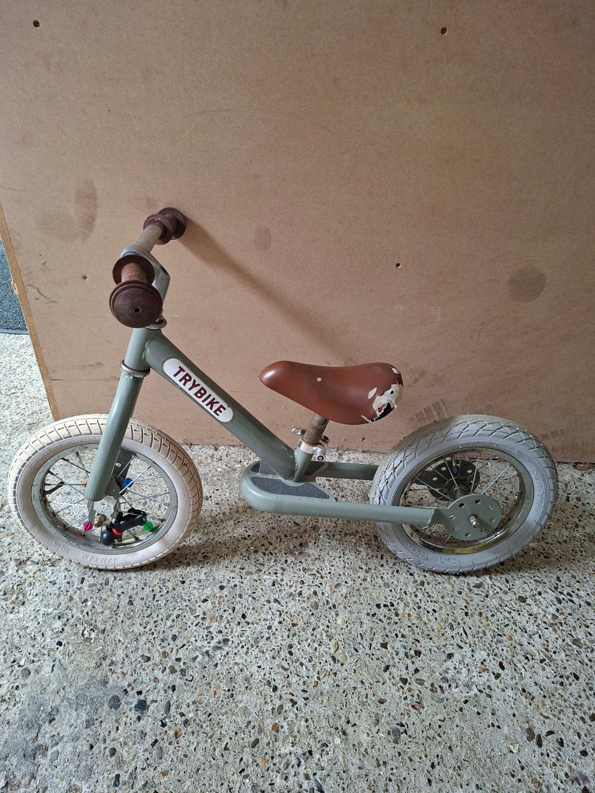 Trybike loopfiets - Grijs met bruin zadel, Ophalen of Verzenden